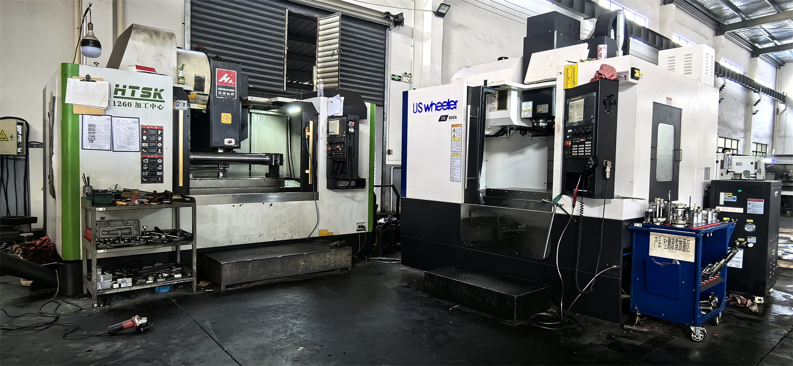 CNC加工中心行程1260和800毫米